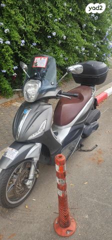 מודעת רכב פיאג'ו בוורלי 350