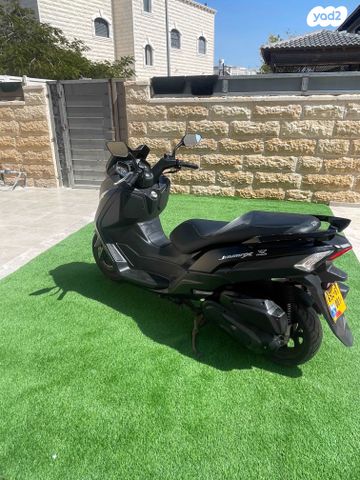 מודעת רכב סאן יאנג ג'וי-מקס Z-250