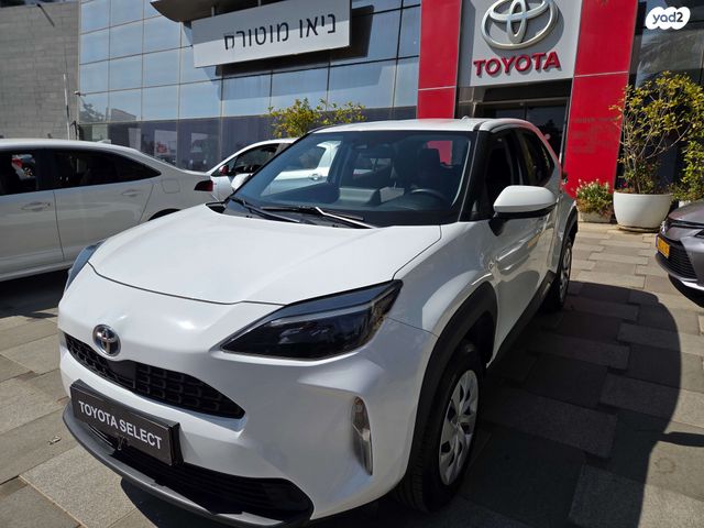 מודעת רכב טויוטה יאריס קרוס