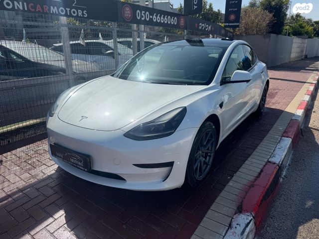 מודעת רכב טסלה מודל 3
