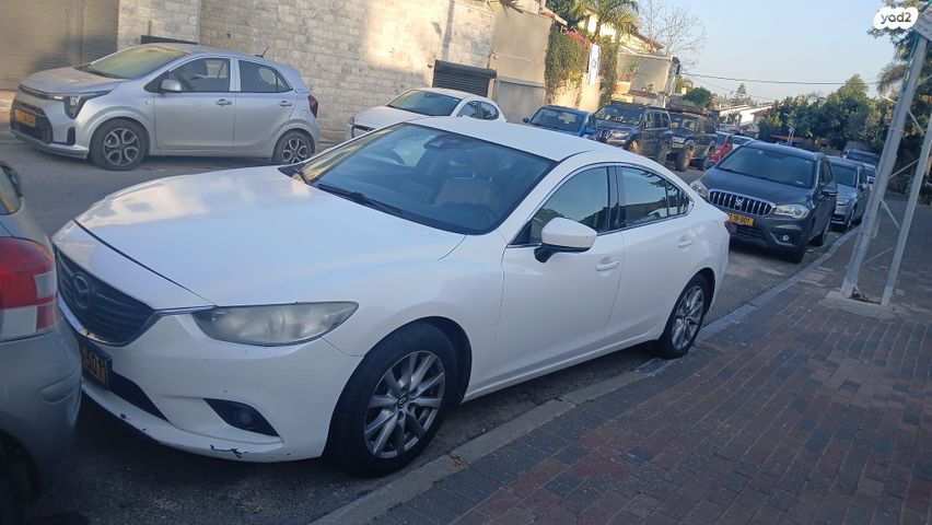 מודעת רכב מאזדה 6