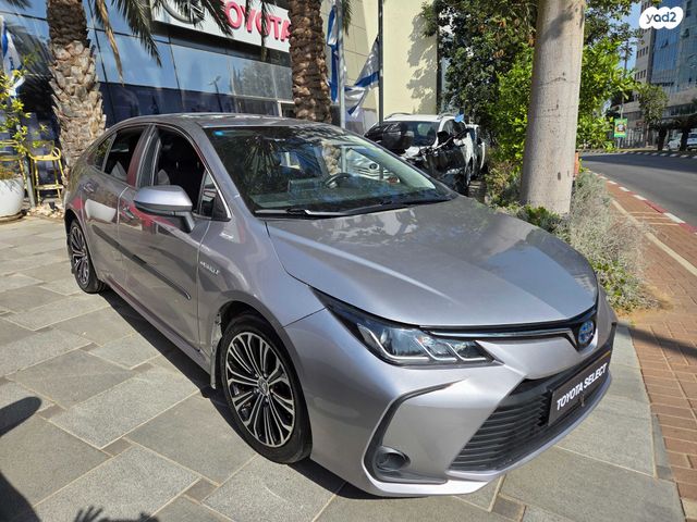 מודעת רכב טויוטה קורולה 1