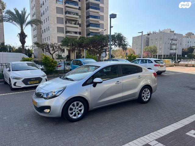 מודעת רכב קיה ריו