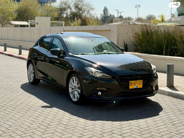 מודעת רכב מאזדה 3