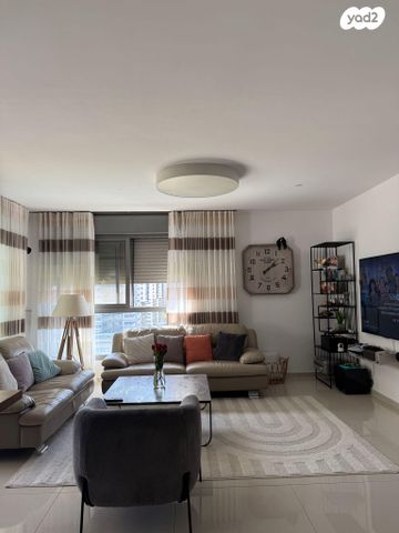 סמטת יובלים 4