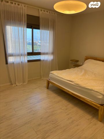 אהוד מנור 10