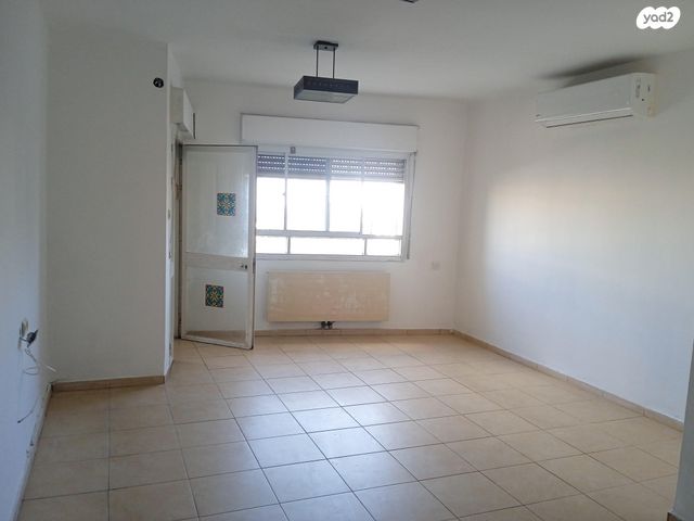 שדרות משה דיין 27