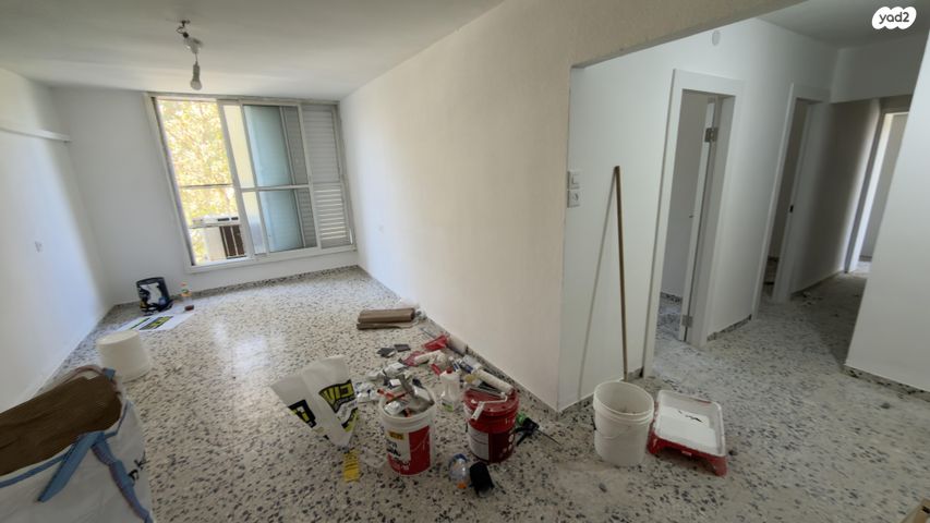 שדרות בגין 8