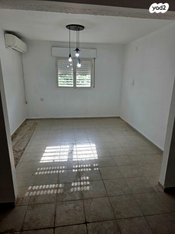 פנחס רוטנברג 10