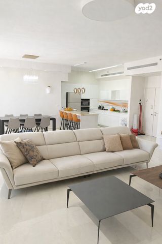 ראובן ברקת 23