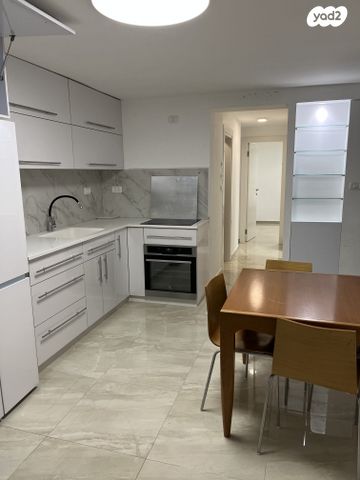 שדרות נהר הירקון 2