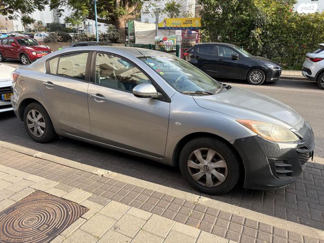 מודעת רכב מאזדה 3