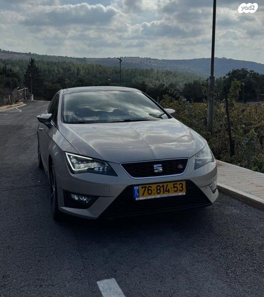 מודעת רכב סיאט לאון