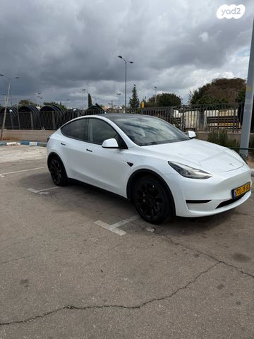 מודעת רכב טסלה מודל Y