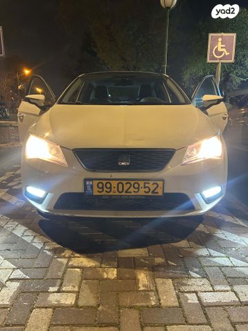 מודעת רכב סיאט לאון