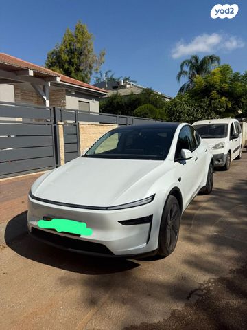 מודעת רכב טסלה מודל Y