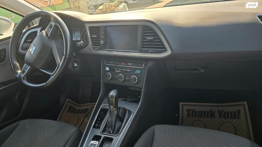 מודעת רכב סיאט לאון