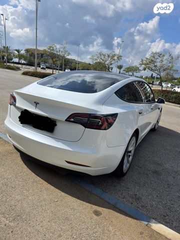 מודעת רכב טסלה מודל 3