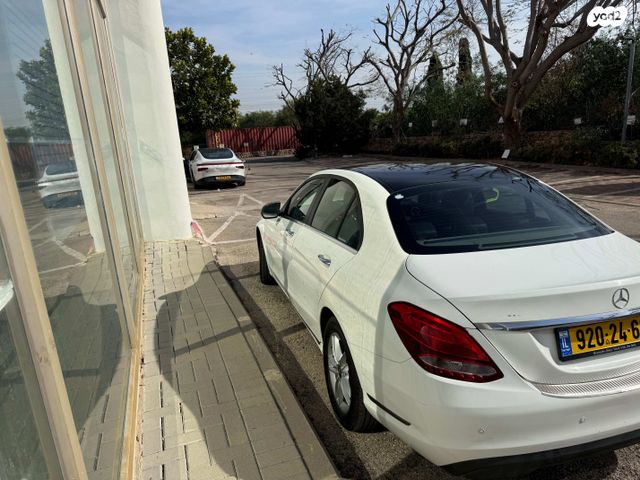 מודעת רכב מרצדס-בנץ C-class