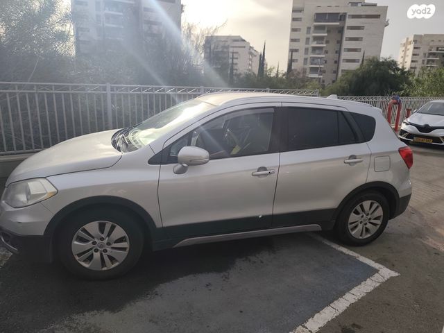 מודעת רכב סוזוקי קרוסאובר