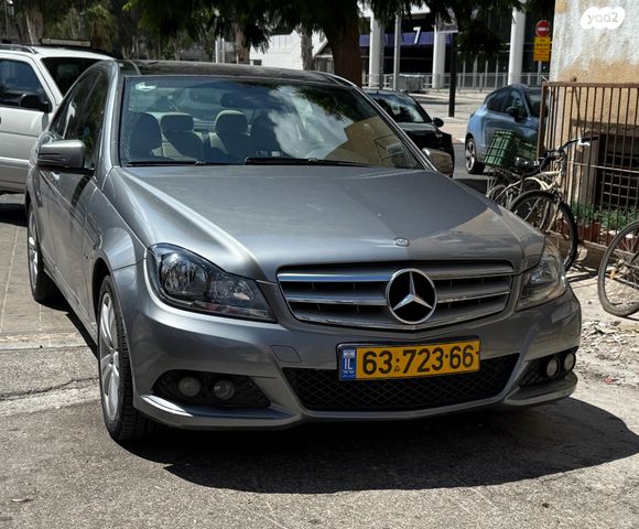 מודעת רכב מרצדס-בנץ C-class