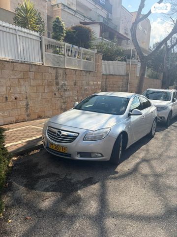 מודעת רכב אופל אינסיגניה