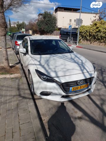 מודעת רכב מאזדה 3