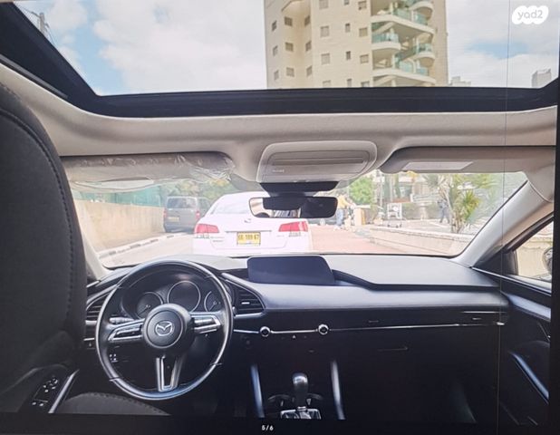 מודעת רכב מאזדה 3