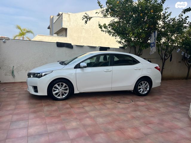 מודעת רכב טויוטה קורולה