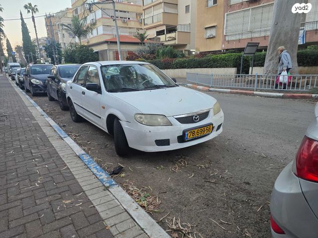 מודעת רכב מאזדה 323