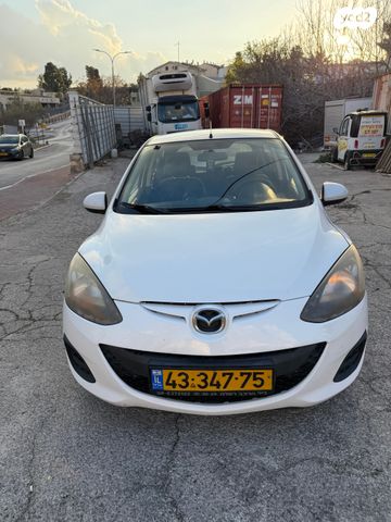 מודעת רכב מאזדה 2