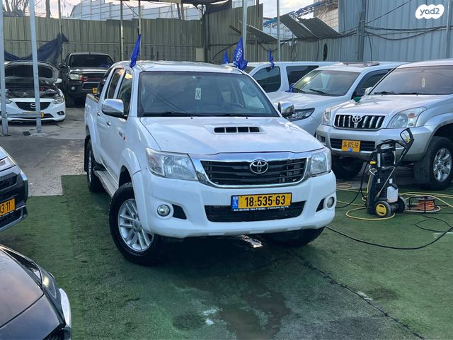 מודעת רכב טויוטה היילקס ויגו