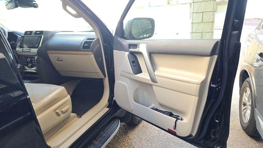 מודעת רכב טויוטה לנד קרוזר