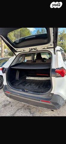 מודעת רכב טויוטה RAV4
