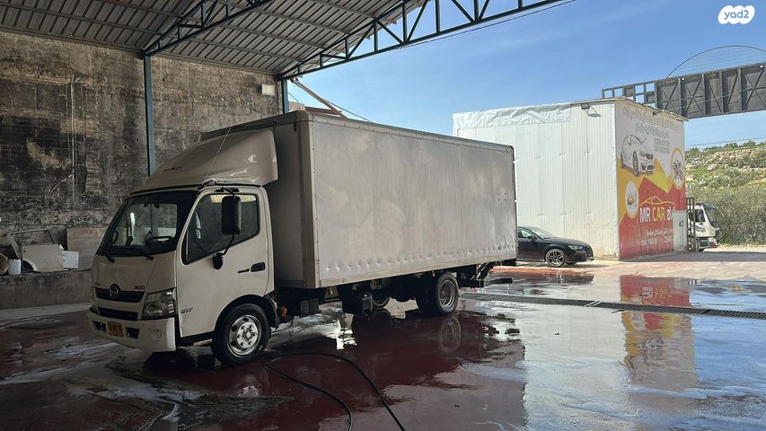 מודעת רכב טויוטה