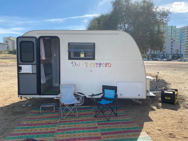 מודעת רכב נגרר (קראוון נגרר)