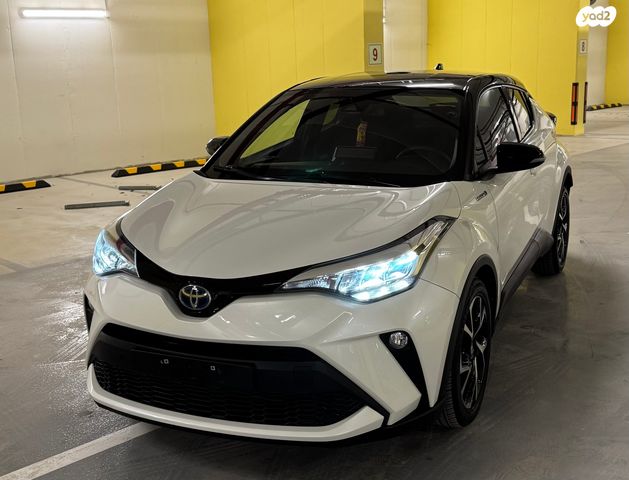 מודעת רכב טויוטה C-HR