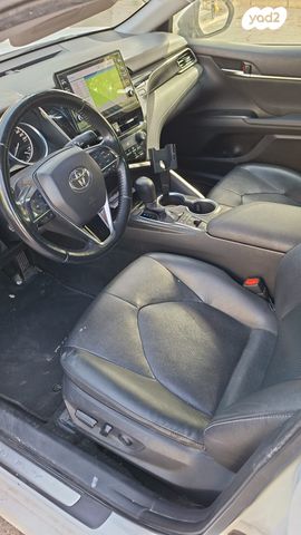 מודעת רכב טויוטה קאמרי 1