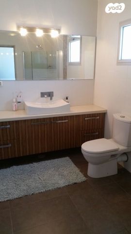 גיורא יוספטל 4