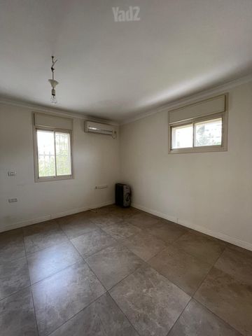 דירה למכירה בירושלים — 3