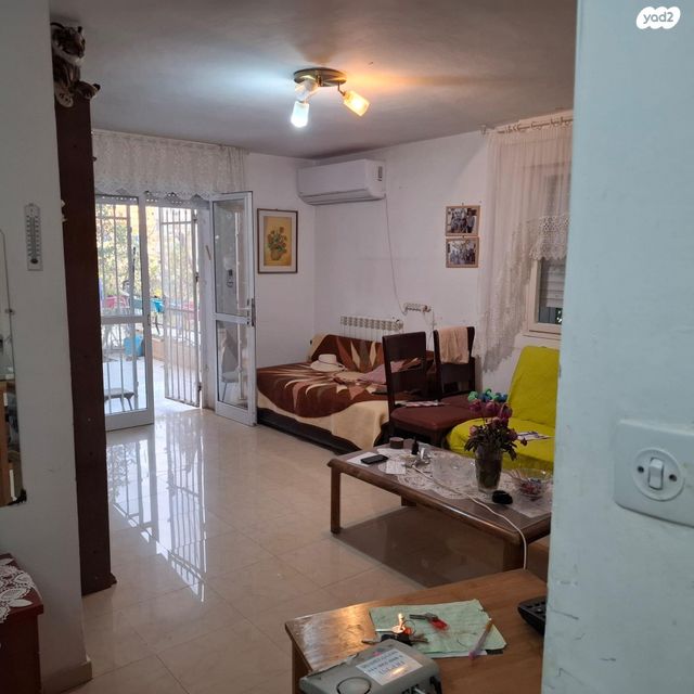 הרב פניז'ל 11