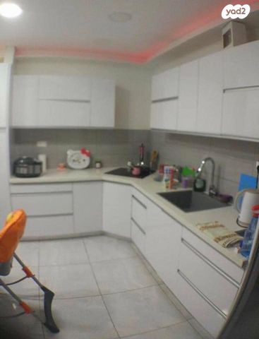 שדרות השושנים 31