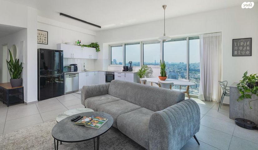 דרך מנחם בגין 150