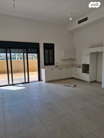 לאה גולדברג 8