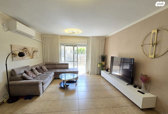 שמחה הולצברג 3