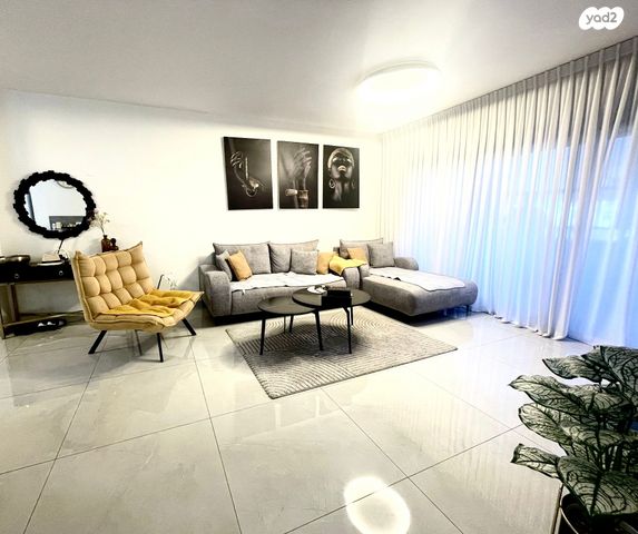 מודעת נכס, שקמים ואגמים, אשקלון