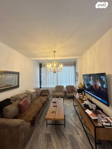 מודעת נכס, נווה זית, לוד