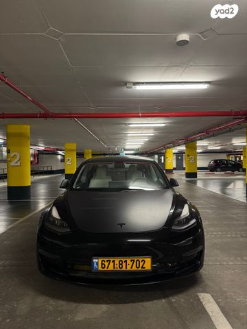 מודעת רכב טסלה מודל 3