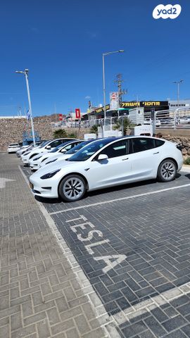 מודעת רכב טסלה מודל 3