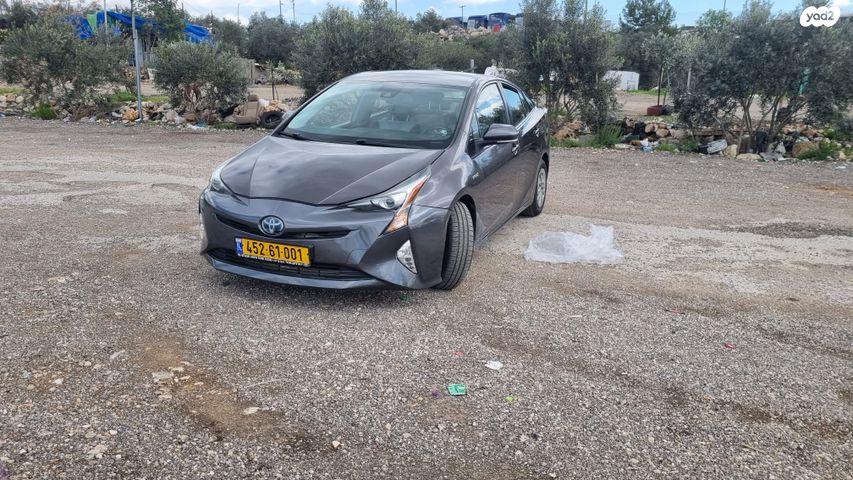 מודעת רכב טויוטה פריוס